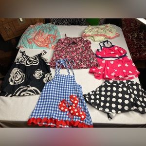 Girls bundle of 8 pieces. Size 2T/24 months. Gap, mudpie, old navy.